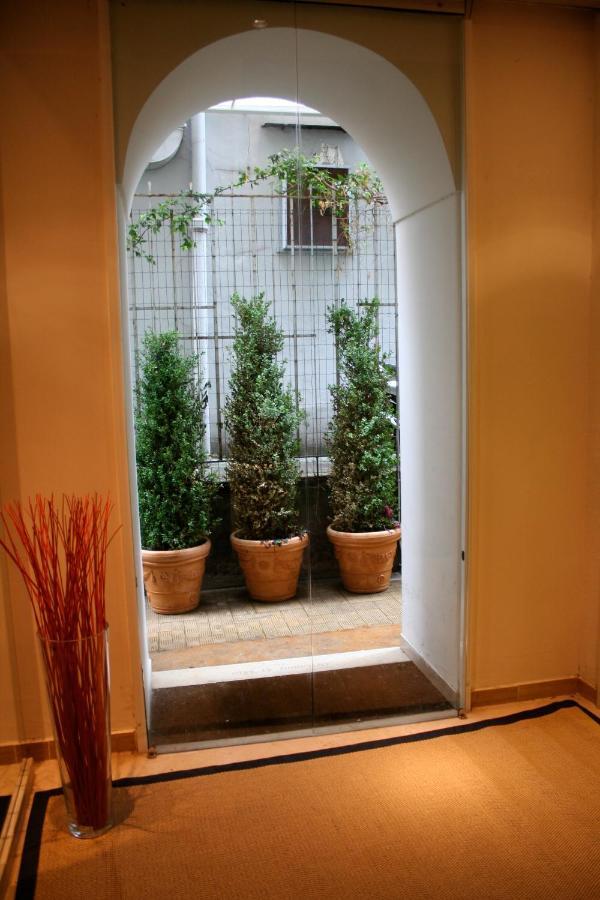 Sorrento Apartments One Bagian luar foto